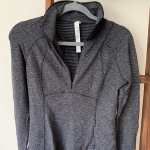 Lululemon women’s quarter zip pullover